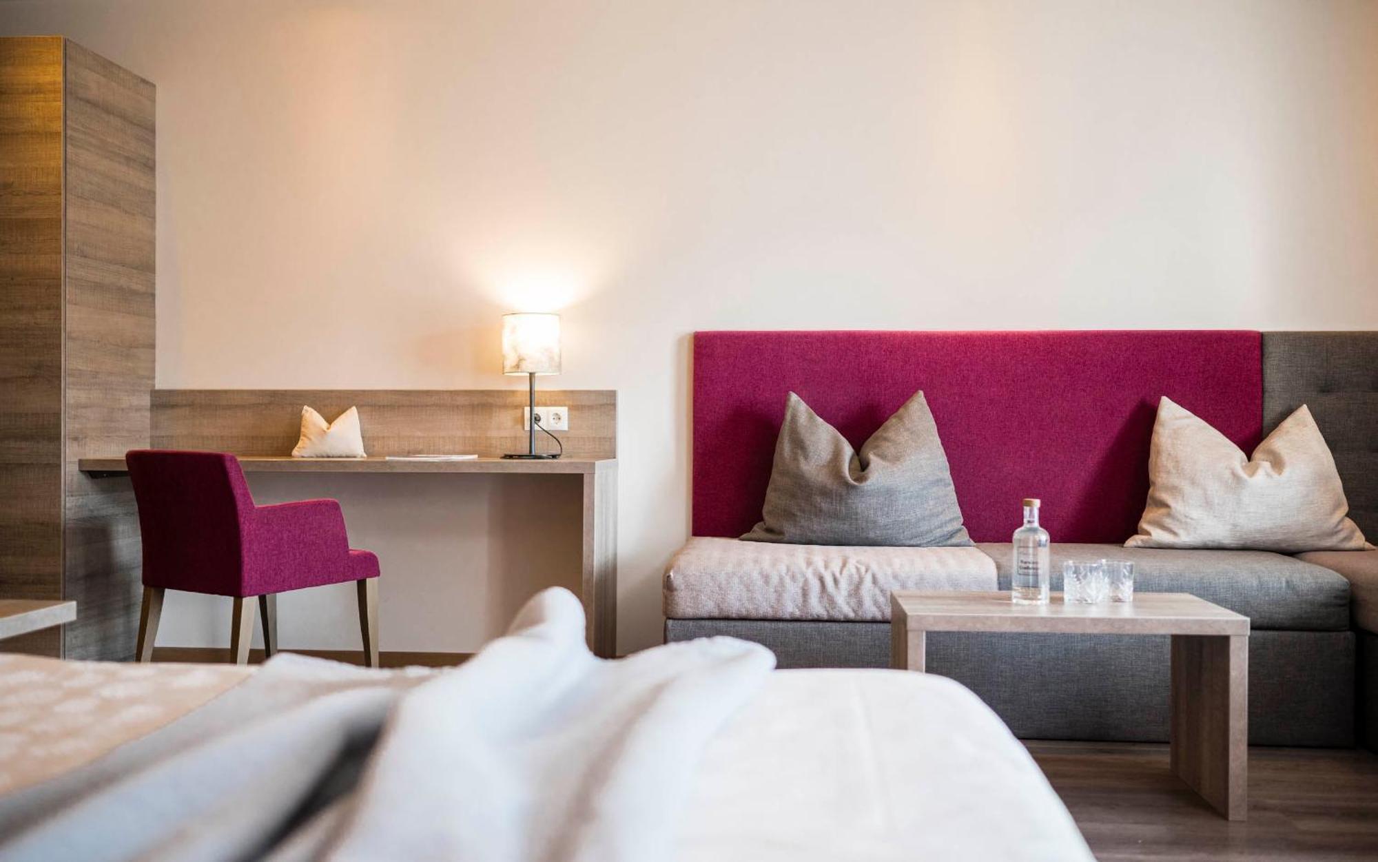 Roesslwirt Hotel Barbiano  Bagian luar foto