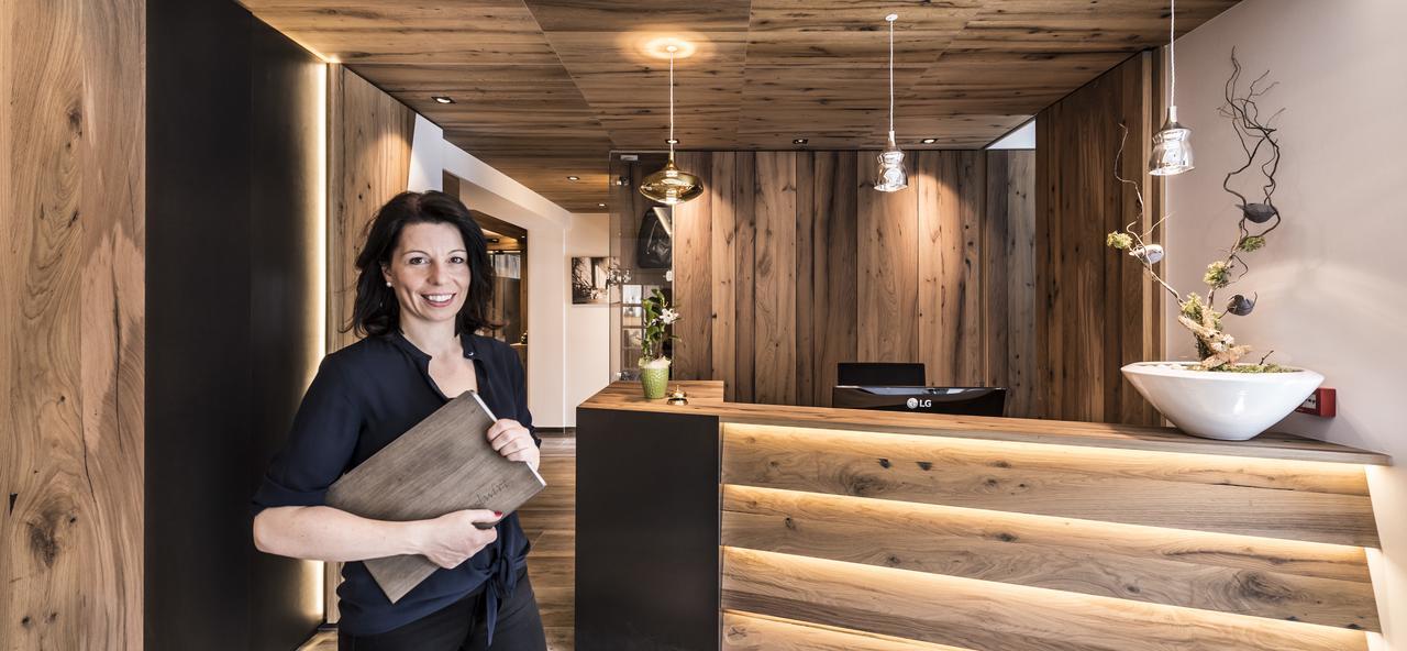 Roesslwirt Hotel Barbiano  Bagian luar foto