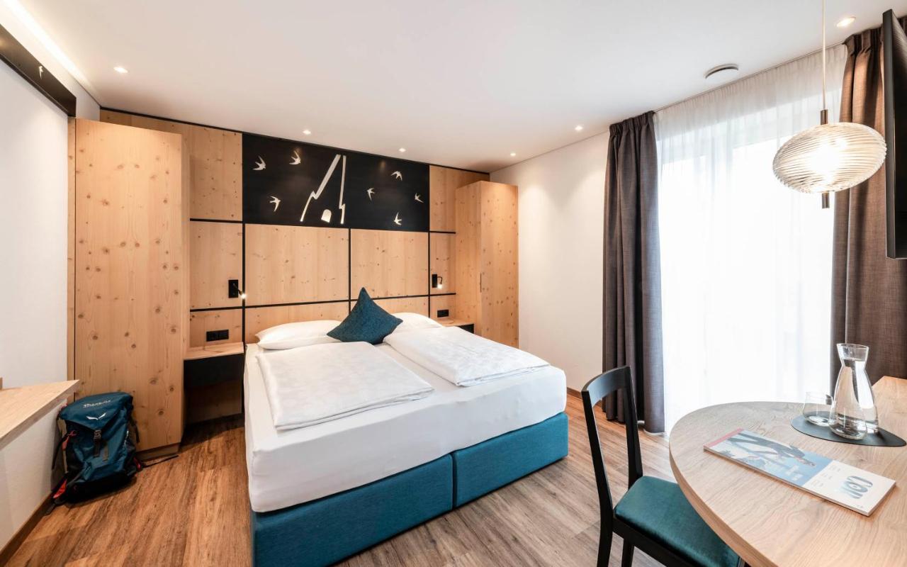 Roesslwirt Hotel Barbiano  Bagian luar foto