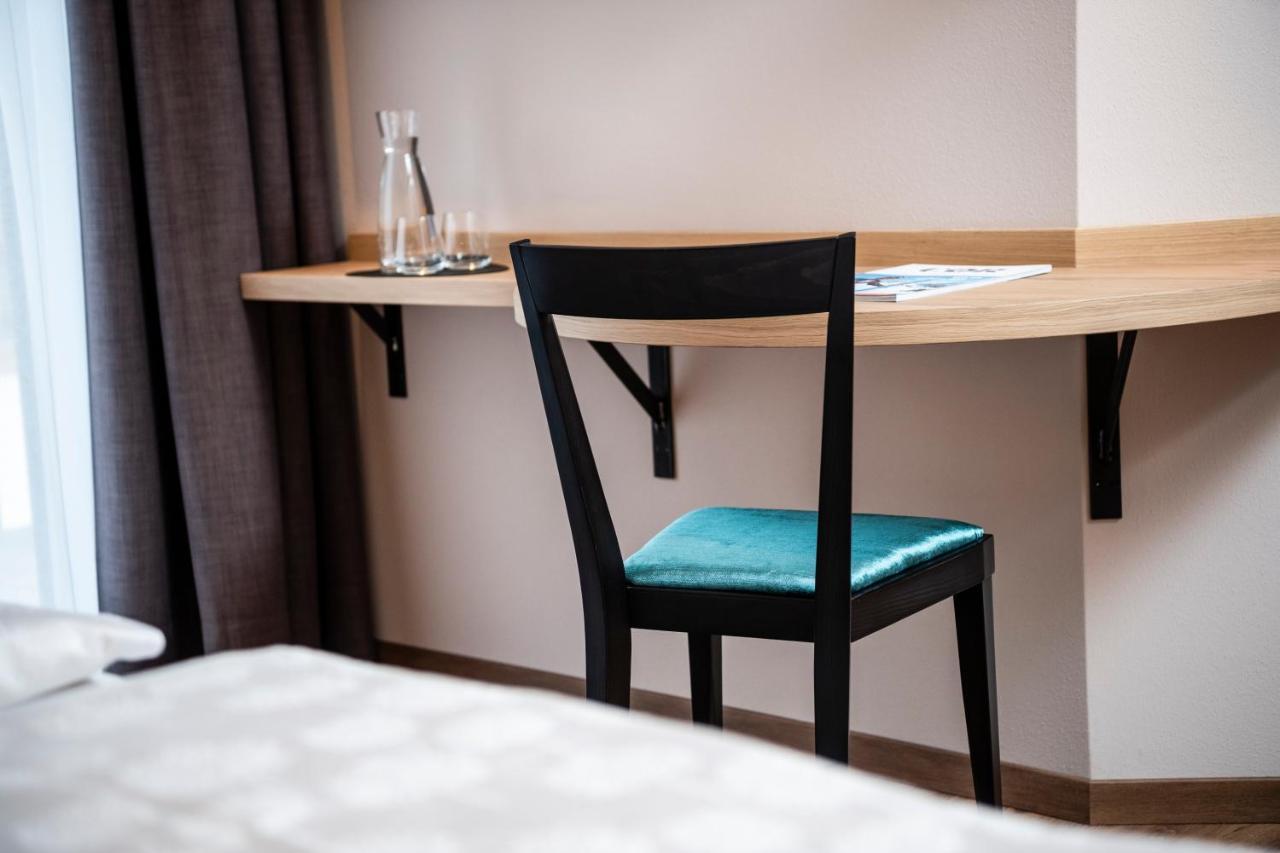 Roesslwirt Hotel Barbiano  Bagian luar foto